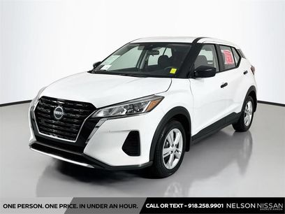 Certified 2025 Nissan Kicks Play S