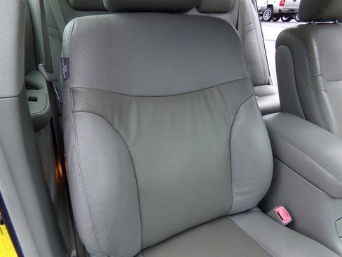 Used 2005 Lexus ES 330 image 32