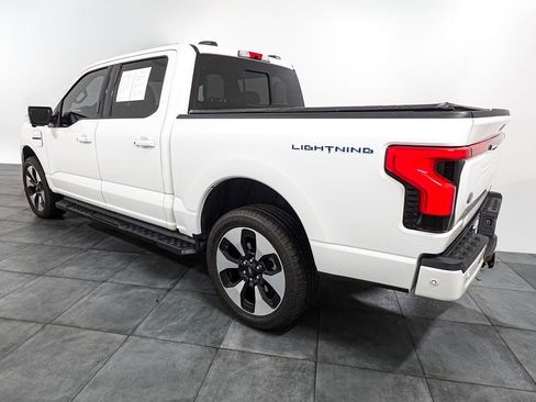 Used 2022 Ford F150 Lightning Platinum image 4