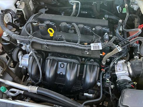 Used 2017 Ford Fusion SE w/ Equipment Group 201A FWD image 33