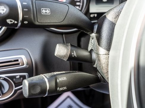 Used 2018 Mercedes-Benz C 300 4MATIC Sedan image 21