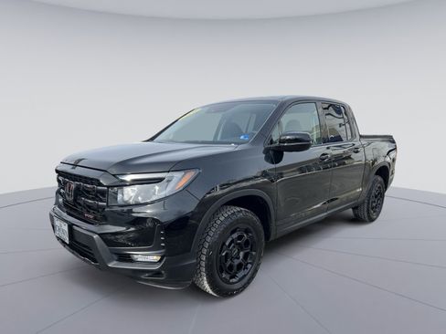 Used 2025 Honda Ridgeline Sport+ image 1