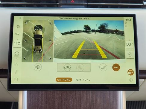 New 2026 Land Rover Range Rover Long Wheelbase SE image 12