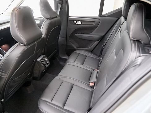 New 2025 Volvo XC40 B5 Plus w/ Climate Package image 15