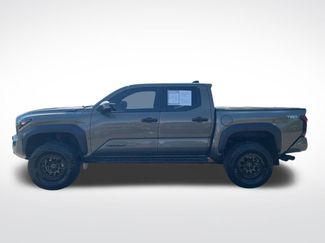 Used 2025 Toyota Tacoma TRD Off-Road w/ TRD Off Road Premium Package AWD/4WD video 2