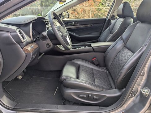 Used 2018 Nissan Maxima Platinum image 24