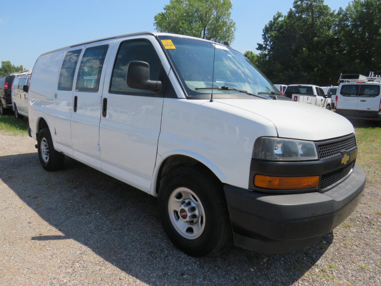 Used 2018 GMC Savana 2500 w/ Driver Convenience Package RWD image 3