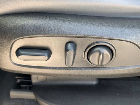 Used 2024 Buick Enclave Essence w/ Experience Buick Package FWD image 13
