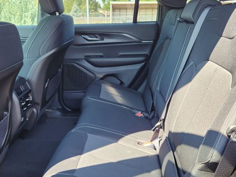 Used 2025 Jeep Grand Cherokee Laredo X w/ Trailer Tow Package image 12