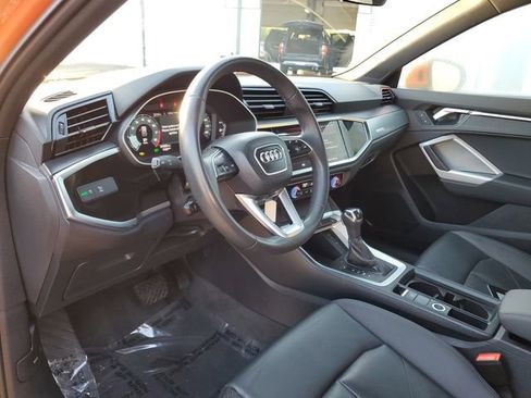 Used 2025 Audi Q3 2.0T Premium image 19