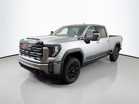 Used 2024 GMC Sierra 2500 AT4 w/ AT4 Premium Plus Package AWD/4WD image 3