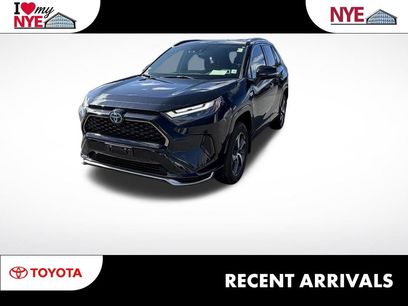 Used 2023 Toyota RAV4 SE w/ Weather & Moonroof Package