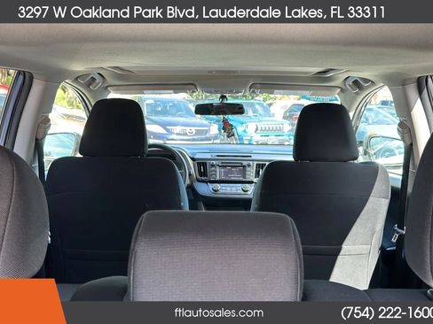 Used 2015 Toyota RAV4 XLE AWD/4WD image 34