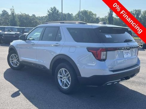 New 2026 Ford Explorer Active w/ Active Comfort Package RWD image 4