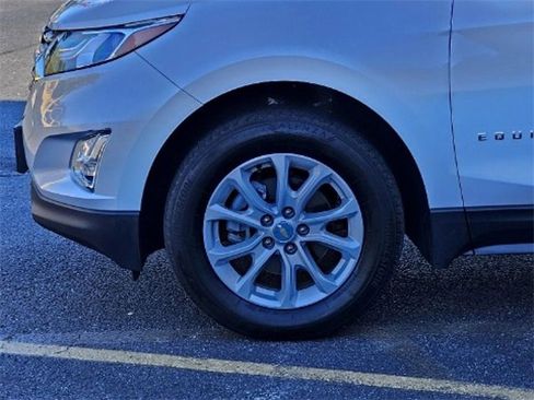 Used 2021 Chevrolet Equinox LT image 15