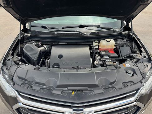 Used 2018 Chevrolet Traverse LT FWD image 25
