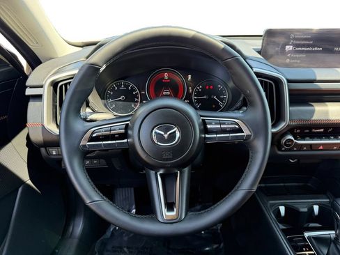 Used 2025 MAZDA CX-50 Meridian Edition w/ Apex Package AWD/4WD image 12