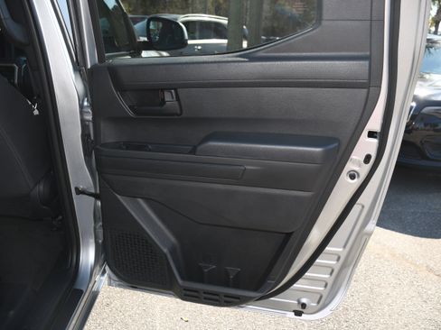 Certified 2025 Toyota Tacoma SR5 image 18