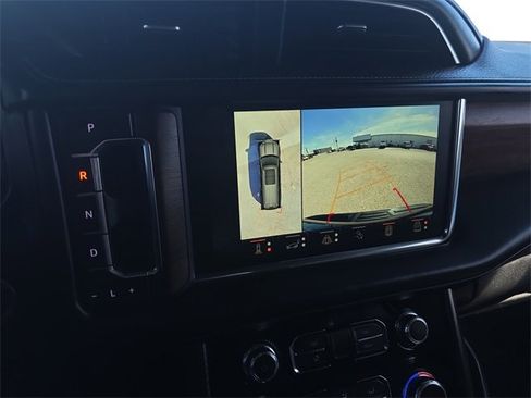 Used 2023 GMC Yukon XL Denali Ultimate image 21