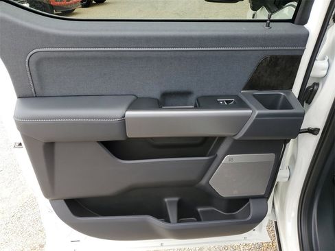 New 2026 Ford F350 Lariat w/ Lariat Ultimate Package image 8