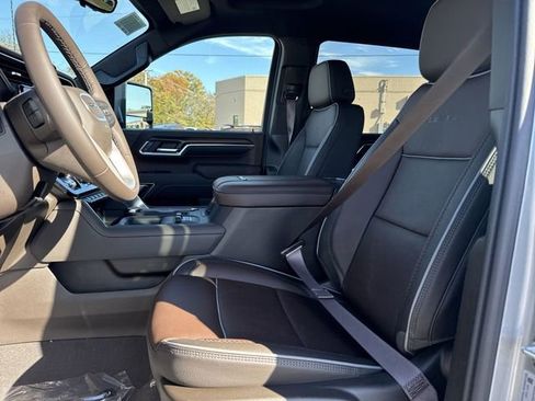New 2026 GMC Sierra 3500 Denali w/ Technology Package image 11
