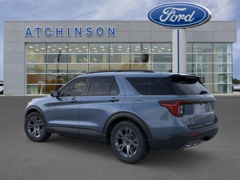 New 2026 Ford Explorer Active w/ Active Comfort Package AWD/4WD image 4