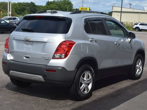 Used 2016 Chevrolet Trax LT AWD/4WD image 9