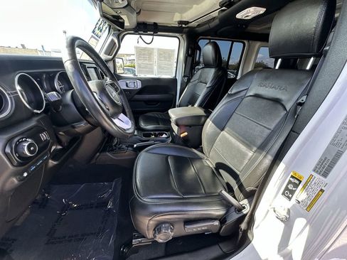 Used 2023 Jeep Wrangler Unlimited Sahara w/ Cold Weather Group image 19