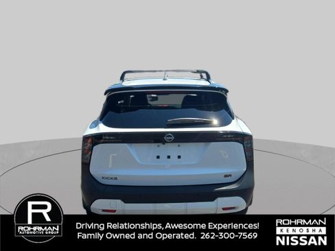 Certified 2025 Nissan Kicks SR FWD image 5