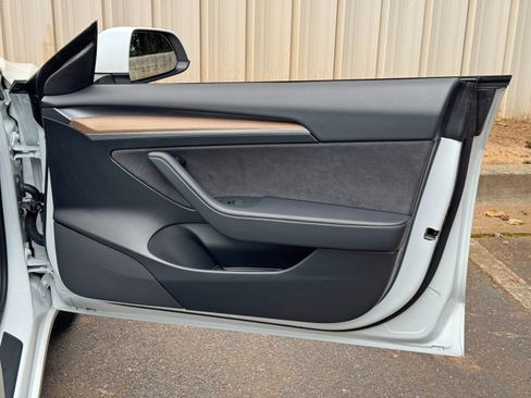Used 2023 Tesla Model 3 Standard Range RWD image 46