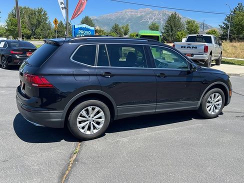 Used 2019 Volkswagen Tiguan SE w/ 3rd Row Seat Package AWD/4WD image 8