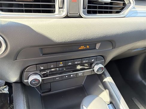 New 2025 MAZDA CX-5 AWD 2.5 S w/ Preferred Package image 19