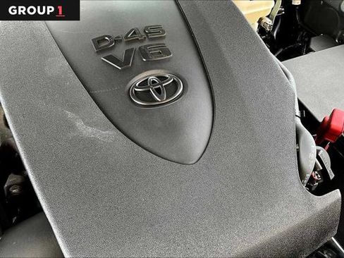 Certified 2023 Toyota Tacoma TRD Off-Road AWD/4WD image 31