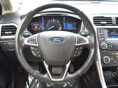 Used 2018 Ford Fusion S FWD image 14