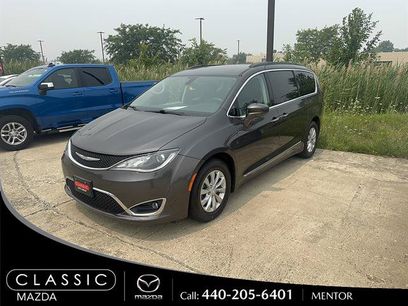 Used 2017 Chrysler Pacifica Touring-L