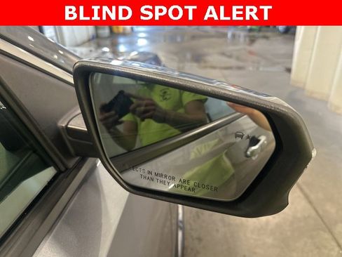 Used 2018 GMC Terrain SLT w/ Preferred Package image 36