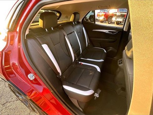 Used 2025 Buick Envision Sport Touring image 25