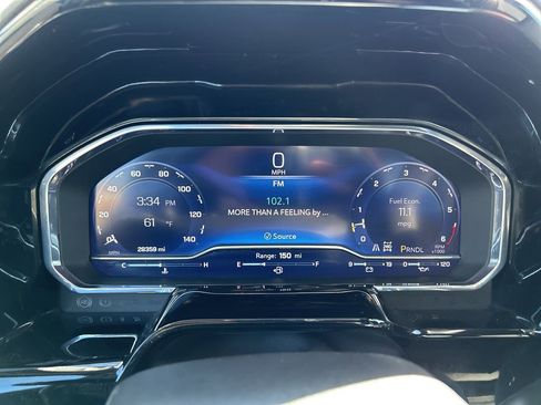 Used 2025 Chevrolet Silverado 2500 LT w/ Convenience Package image 28