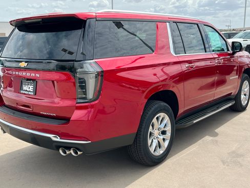 New 2026 Chevrolet Suburban Premier AWD/4WD image 6