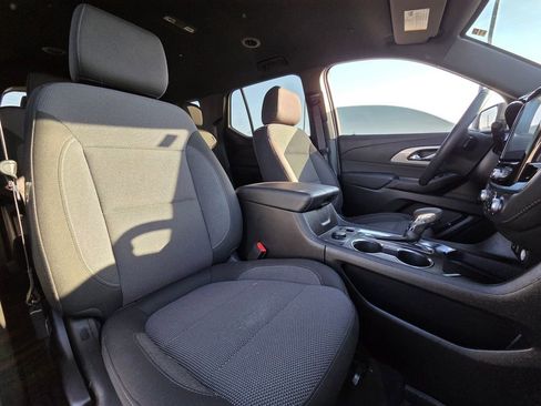 Used 2023 Chevrolet Traverse LT w/ LPO, Floor Liner Package image 31