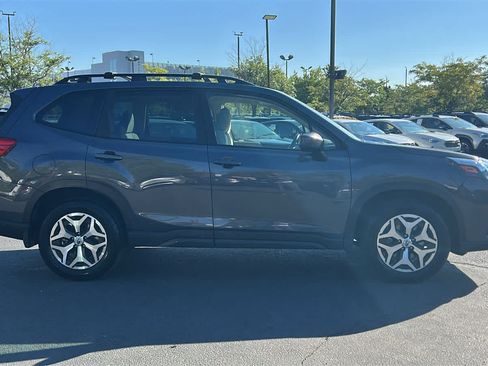 Certified 2023 Subaru Forester Premium AWD/4WD image 5