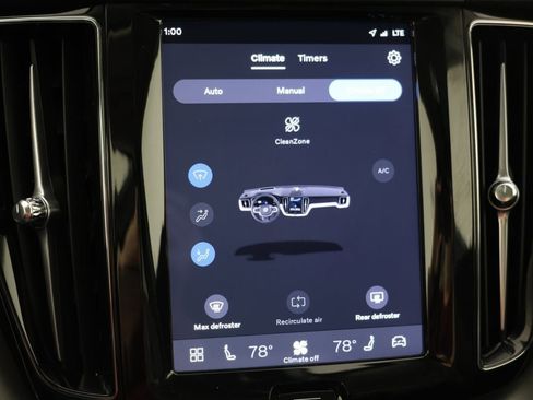 Used 2024 Volvo XC60 T8 Core image 32