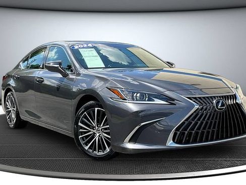 Used 2024 Lexus ES 350 w/ Premium Package FWD image 3