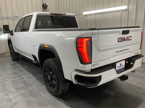 Used 2024 GMC Sierra 2500 AT4 w/ AT4 Premium Plus Package image 20