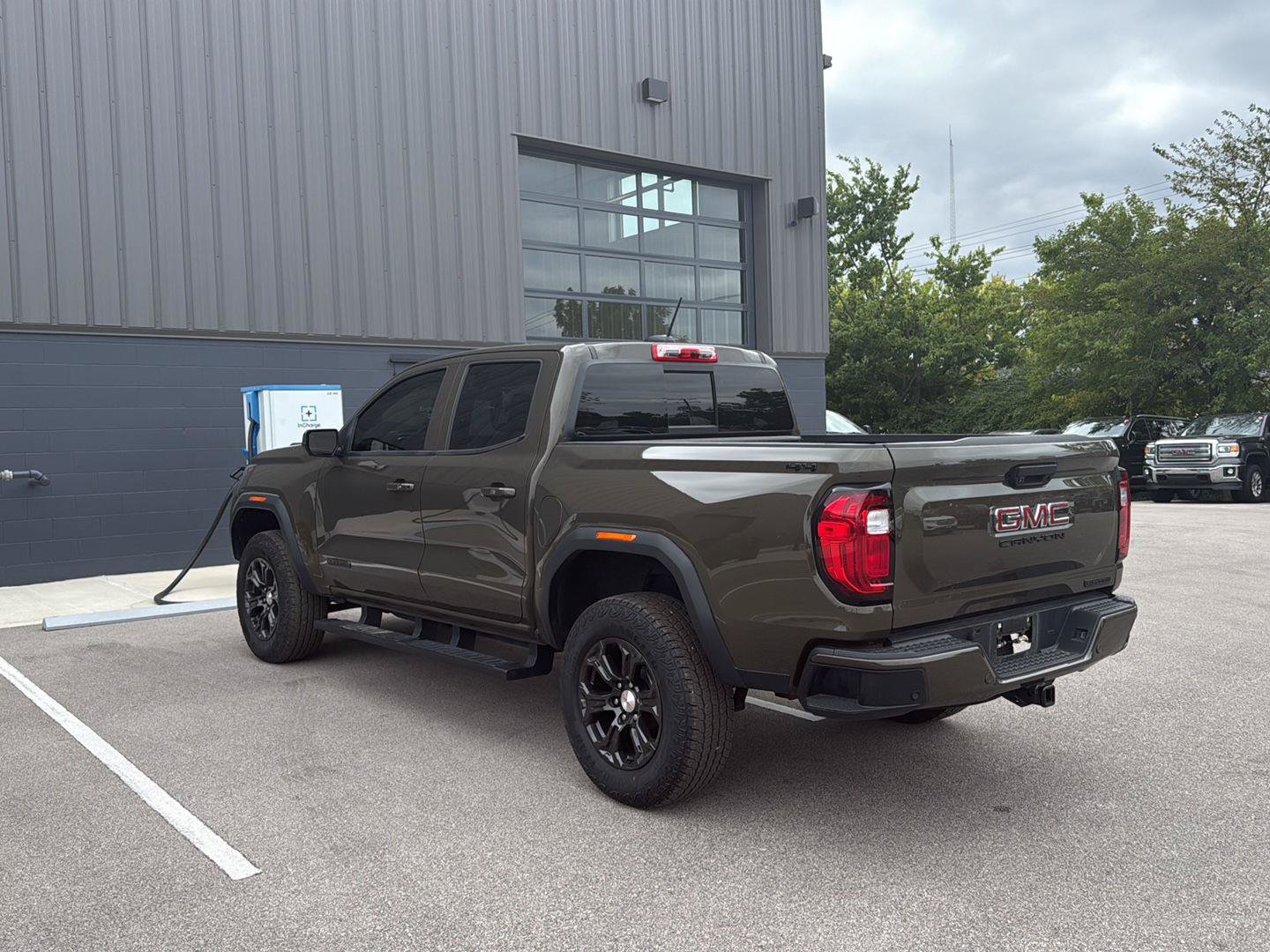 Used 2024 GMC Canyon Elevation w/ Convenience Package AWD/4WD image 5