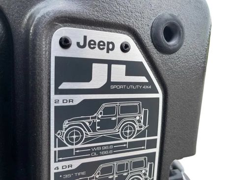 Used 2024 Jeep Wrangler Unlimited Sport AWD/4WD image 12