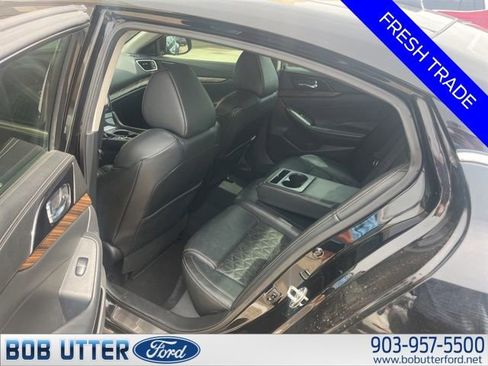 Used 2016 Nissan Maxima Platinum FWD image 5