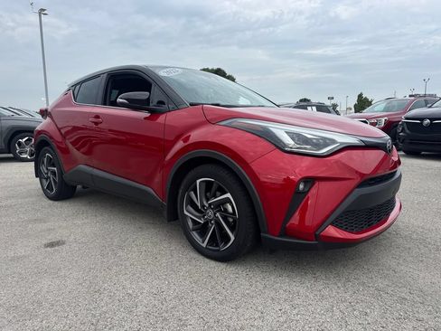 Used 2022 Toyota C-HR Limited FWD image 10
