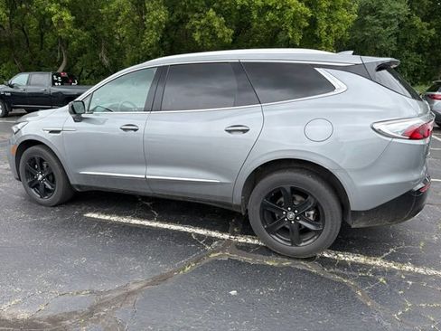 Used 2023 Buick Enclave Essence w/ Sport Touring Edition AWD/4WD image 5