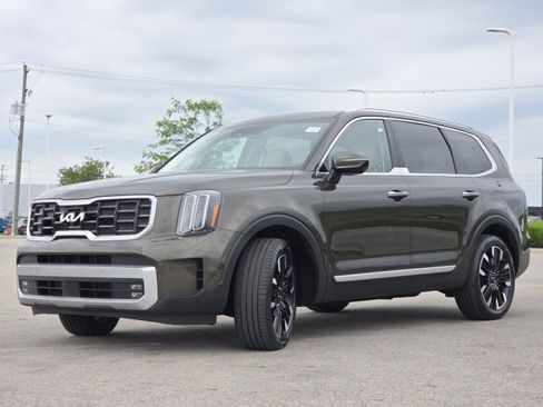 Used 2023 Kia Telluride SX FWD image 16